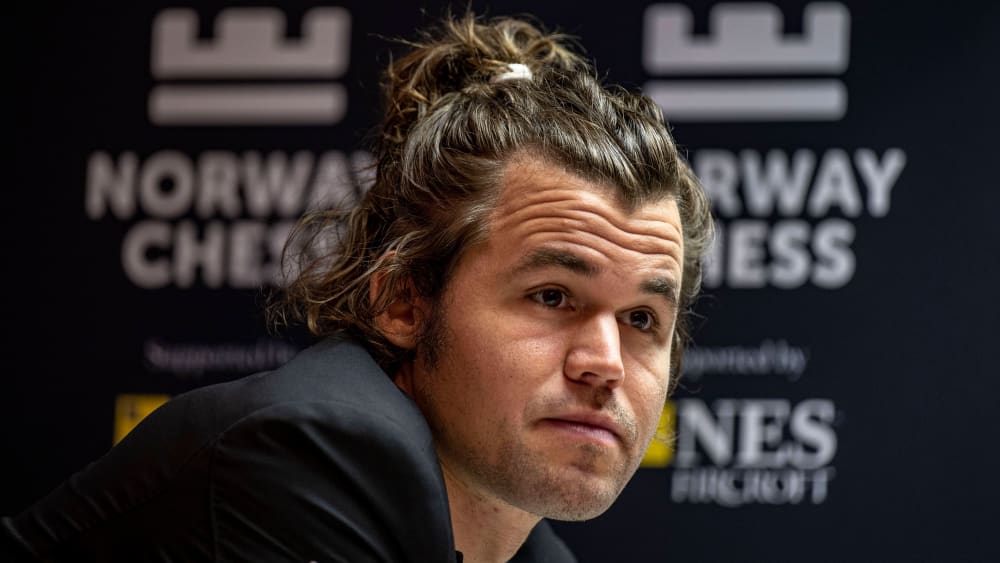 Schach-Skandal: Carlsen und Niemann legen Streitigkeiten bei - kicker