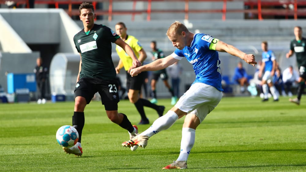 Traumtor: Lilien-Kapitän Fabian Holland erzielte mit diesem Kracher das 1:0 gegen Bremen.