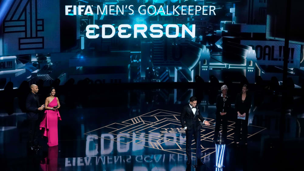 Der FIFA-Welttorhüter 2023: Ederson.