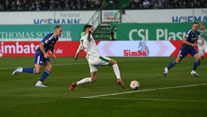 Weltklasse: Dennis Srbeny bekam viel Lob für seinen Führungstreffer gegen Schalke.