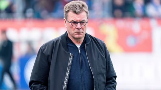 Befindet sich mit dem 1. FC Nürnberg weiterhin im Abstiegskampf der 2. Liga: Dieter Hecking.