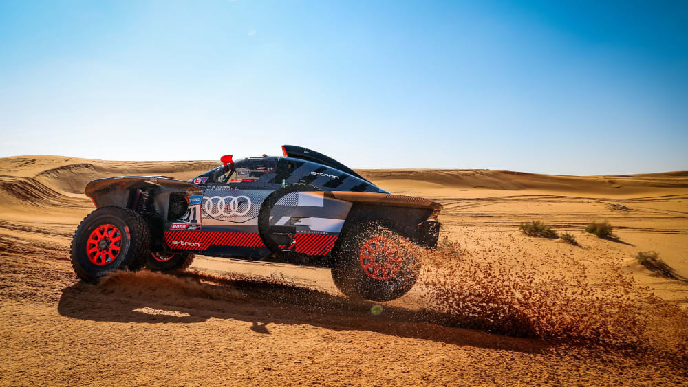 Audi auf der "Dakar": Der RS Q e-tron wird von zwei Elektromotoren angetrieben, der Fahrstrom wird an Bord erzeugt.