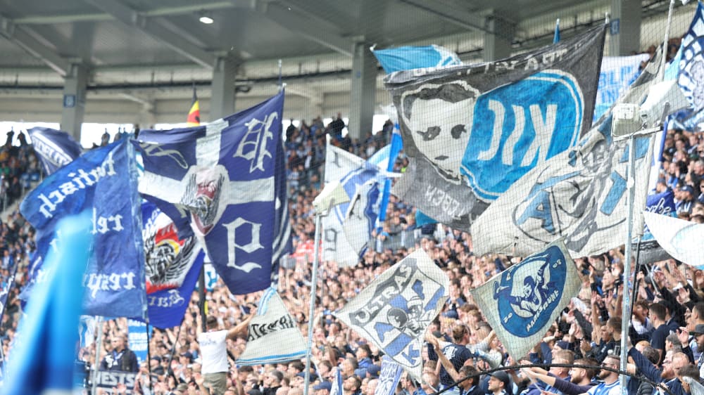 Der Fall um drei Mitarbeitende des Karlsruher Fanprojekts schlug hohe Wellen. Der Fall um drei Mitarbeitende des Karlsruher Fanprojekts schlug hohe Wellen.