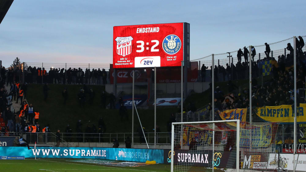 Rund um den 3:2-Sieg des FSV Zwickau gegen Lok Leipzig kam es im Gästebereich zu massiven Sachbeschädigungen.