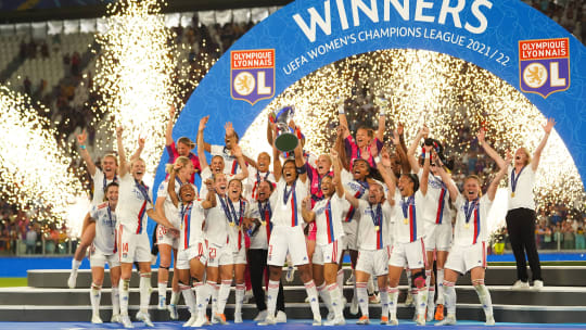 Strahlende Siegerinnen: Lyon gewann zum achten Mal die Champions League.