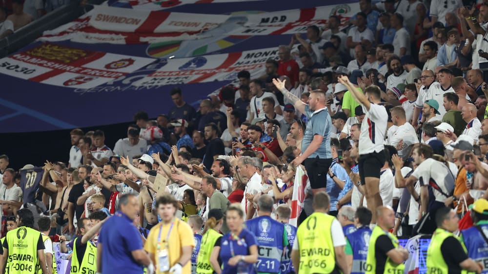 Viele England-Fans zeigten nach dem 0:0 gegen Slowenien in Köln ihren Frust.