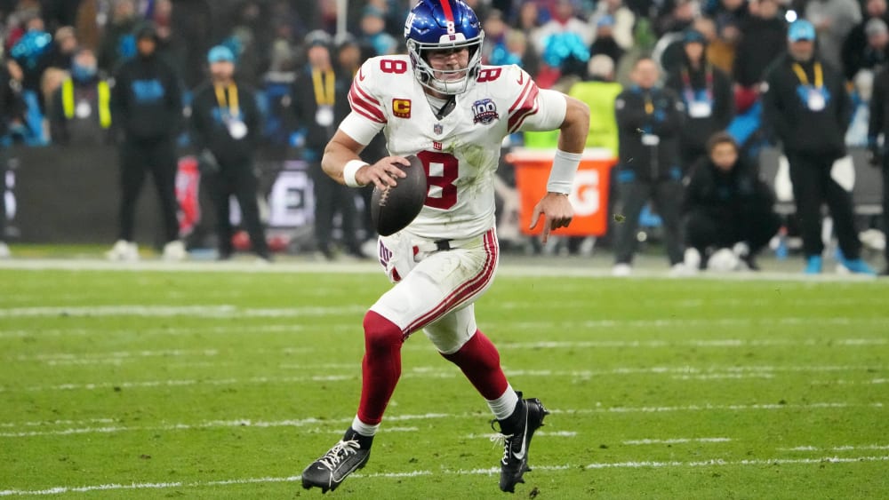Try to get to know Minnesota Vikings lilac Kleidung über: Daniel Jones.