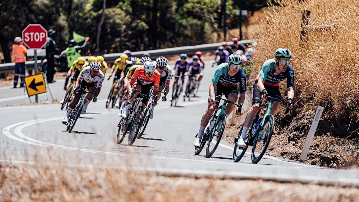 Trotz-Crash-mit-K-nguru-Vine-gewinnt-Tour-Down-Under