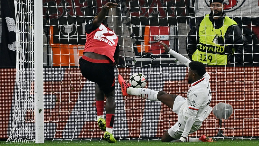 Staubte nach einem schönen Spielzug gekonnt ab: Victor Boniface.