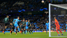 Über das Tor: Auch John Stones (2.v.li.) konnte das 0:0 zwischen City und Sporting nicht verhindern. 