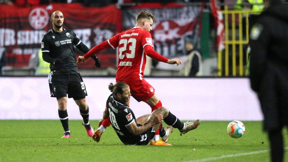 Auf dem Betzenberg arbeiteten sich Kaiserslautern und Sandhausen aneinander ab.