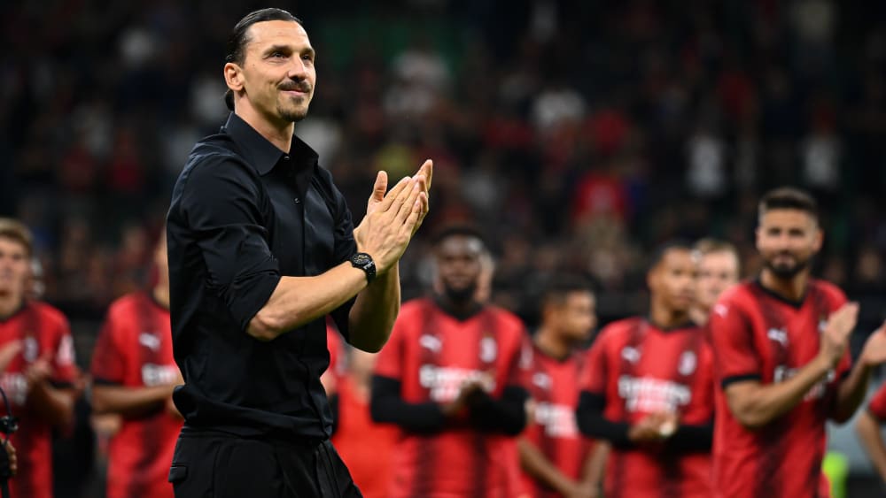 Raus unter Applaus: Zlatan Ibrahimovic dankte zu seinem Abschied den Fans der AC Mailand.