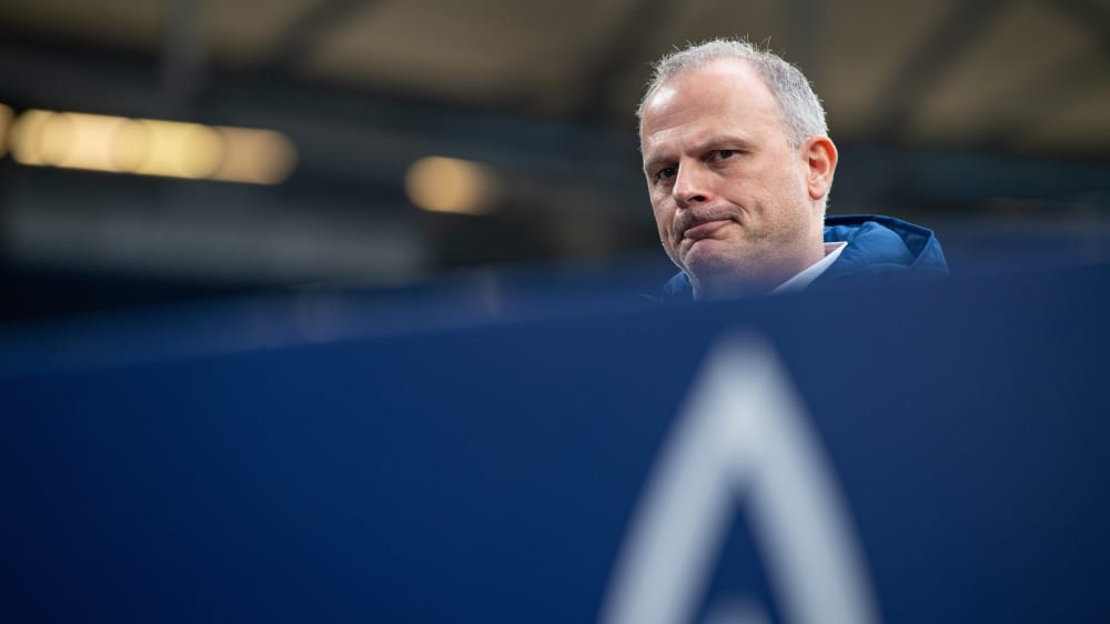 Auf Abruf: Der Schalker Aufsichtsrat sucht schon einen Nachfolger f&#252;r Sportvorstand Jochen Schneider. 