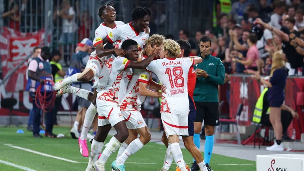 Red Bull Salzburg gewann gegen Twente Enschede mit 2:1.