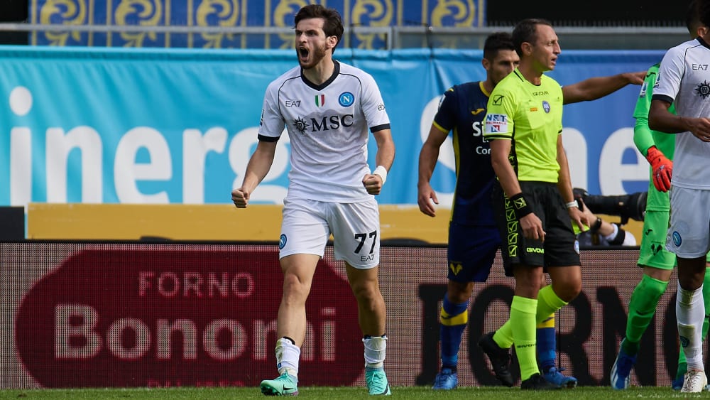 Napolis Khvicha Kvaratskhelia muss vorerst ohne seinen kongenialen Partner Victor Osimhen zurechtkommen.