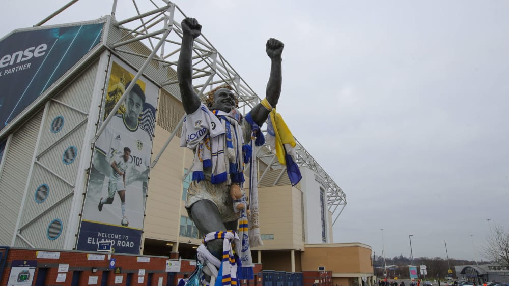 Die Statue von Klublegende Billy Bremner vor dem Stadion an der Elland Road.