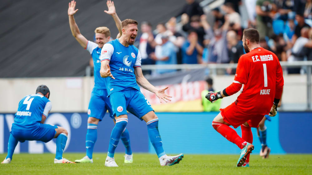 Nach einer spektakulären Nachspielzeit stand die SV Elversberg gegen Hansa Rostock mit leeren Händen da.