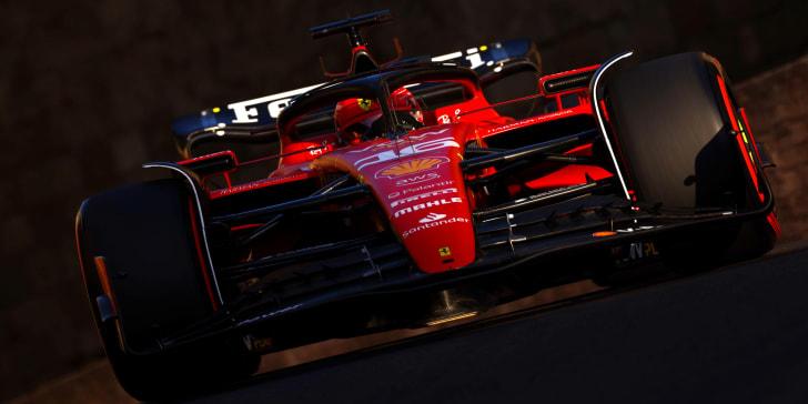 Wieder mal der Schnellste beim Qualifying in Baku: Charles Leclerc im Ferrari.