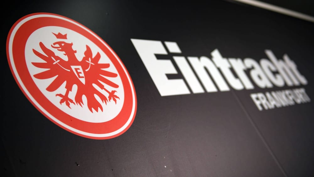 Eintracht Frankfurt wird ab der kommenden Saison eine zweite Mannschaft in der Hessenliga antreten lassen.