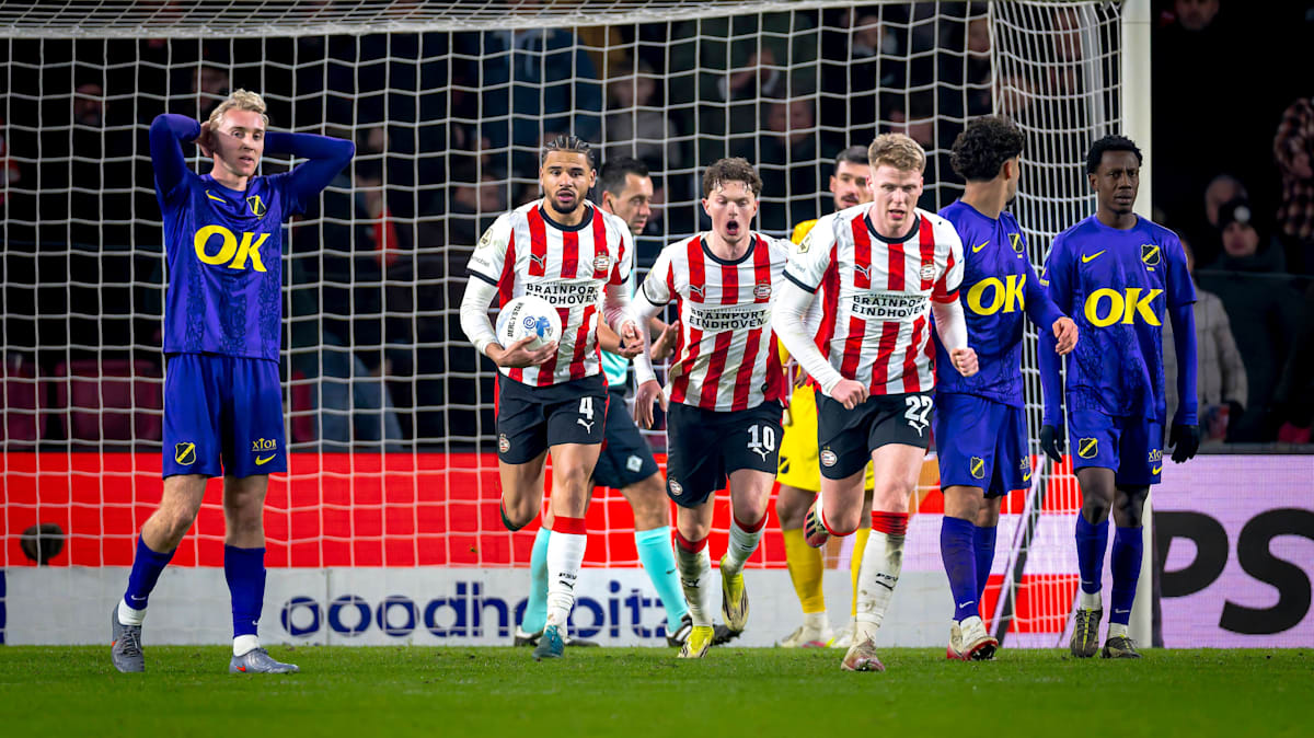 Nach-Bosz-Abgang-zur-Pause-Obispo-rettet-PSV-in-der-92-Minute