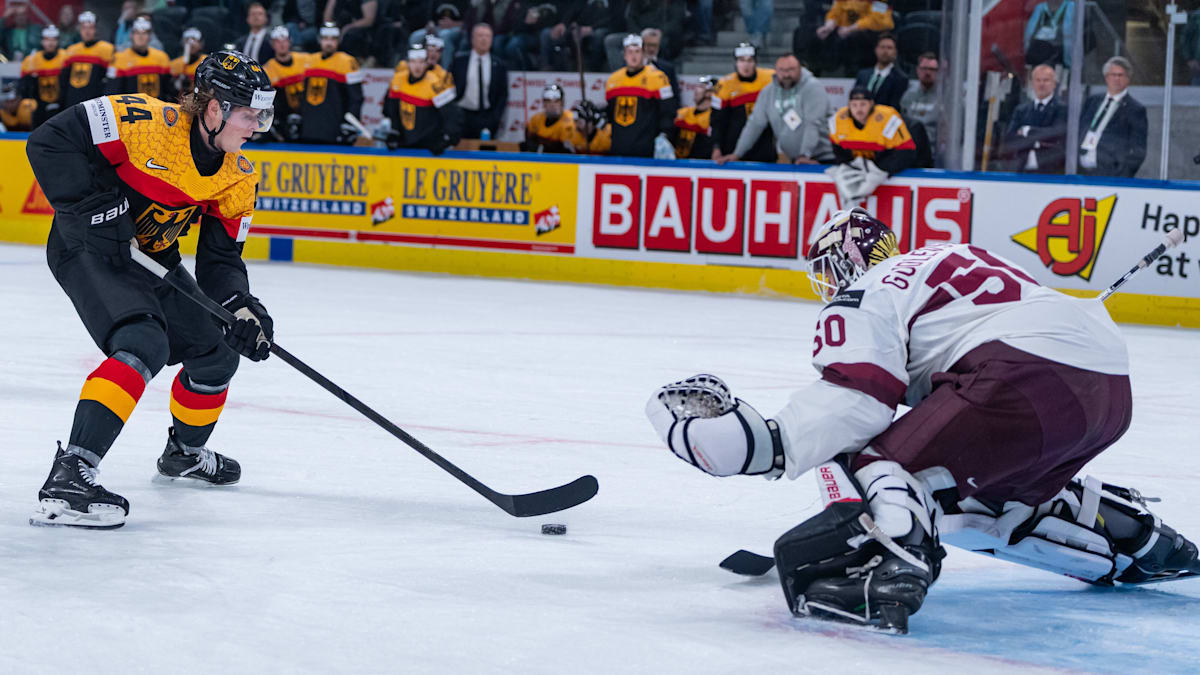 Gudlevskis invincible: German team loses to Latvia