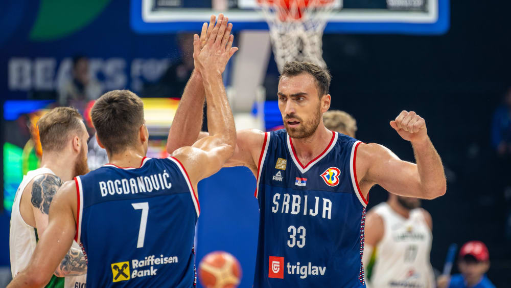 High Five: Bogdan Bogdanovic (li.) und Nikola Milutinov.