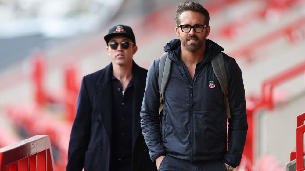 Eingeflogen: Wrexhams Vereinsbosse Rob McElhenney und Ryan Reynolds.