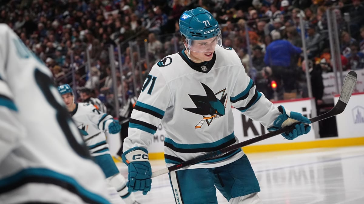 Furiose-Youngster-in-der-NHL-Celebrini-im-Eiltempo-zu-40-Scorer-Punkten