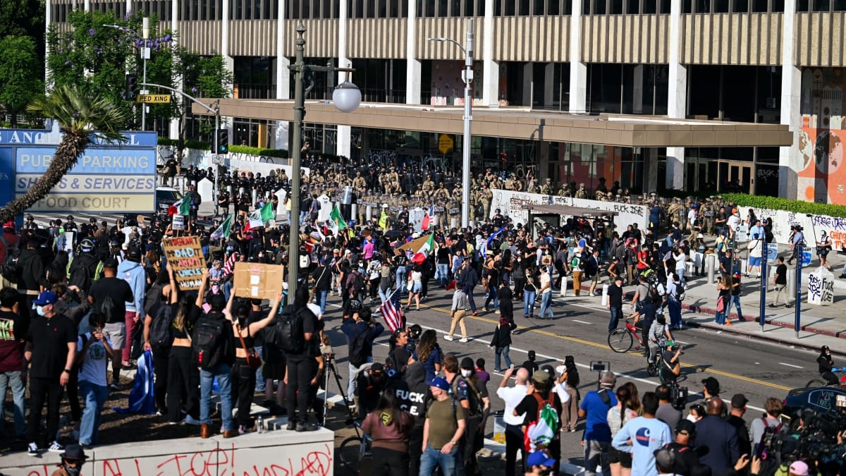 Tear gas and stun grenades: |