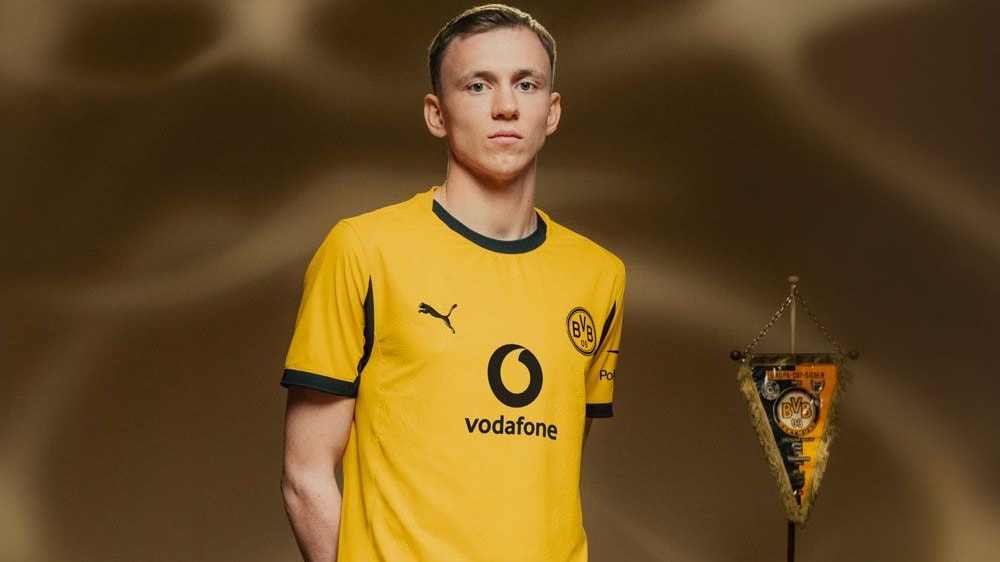 Maximilian Beier im neuen BVB-Dress.