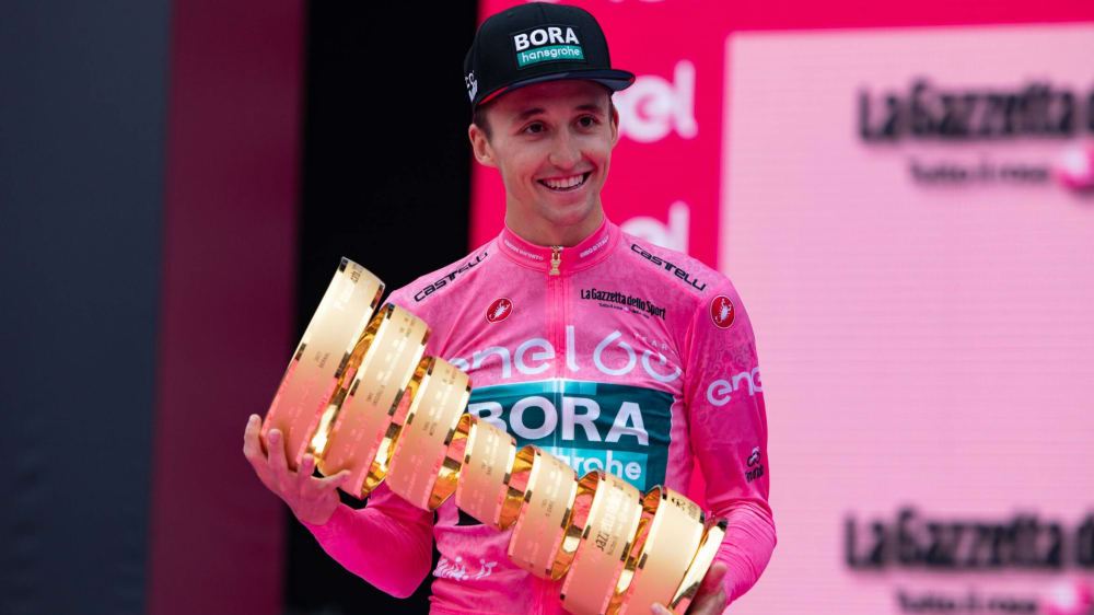 Jai Hindley feierte im Trikot von Bora-hansgrohe mit dem Gewinn des Giro 2022 seinen größten Erfolg.