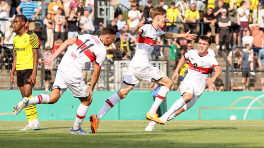 Stuttgarts U 19 hat gegen Dortmund den Titel im DFB-Pokal verteidigt.