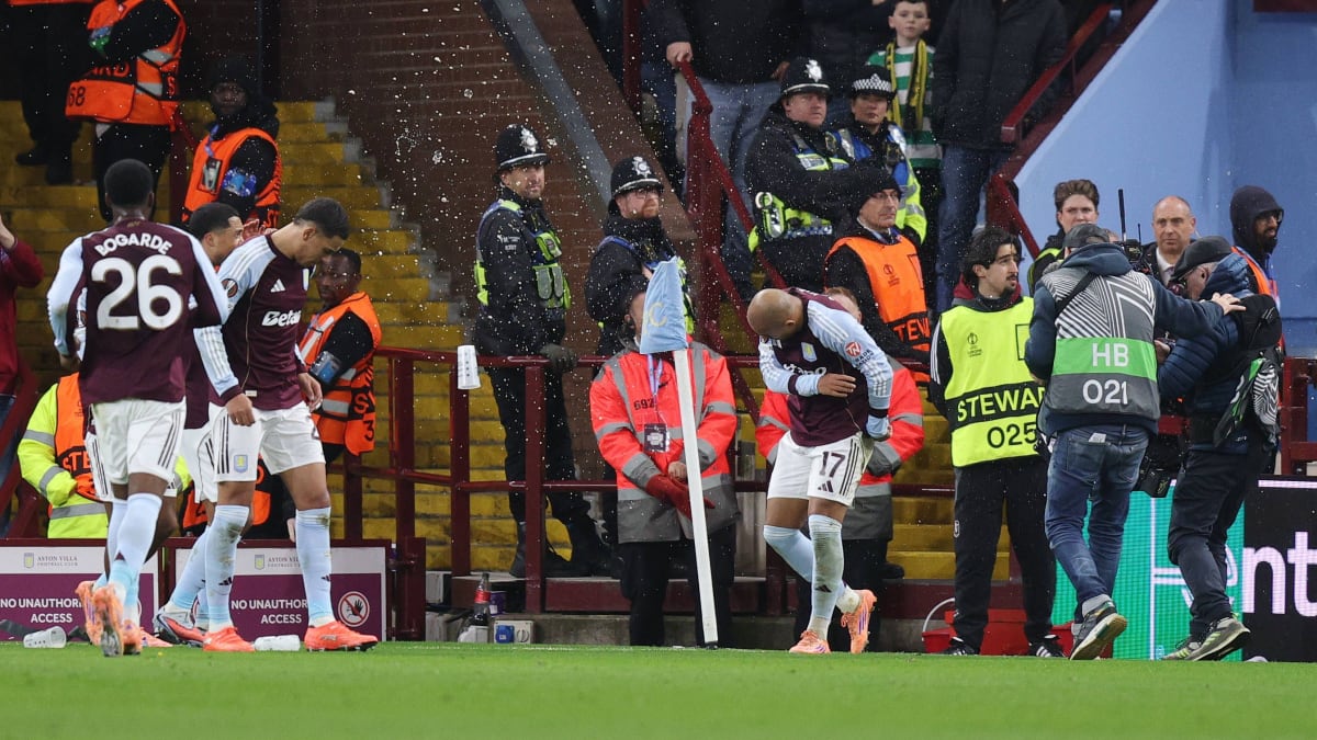 Becher-Eklat-in-Birmingham-Malen-spielt-mit-Cut-und-provoziert-erneut