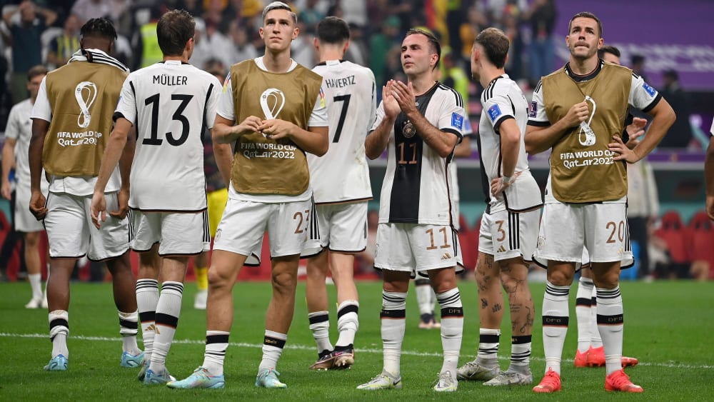 WM 2022 Sinnbildlich Stimmen Zum Deutschen Aus In Katar Kicker wm-2022-sinnbildlich-stimmen-zum-deutschen-aus-in-katar-kicker