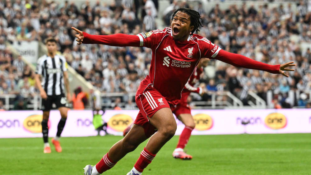Liverpools 16 Jahre alter Youngster Rio Ngumoha.