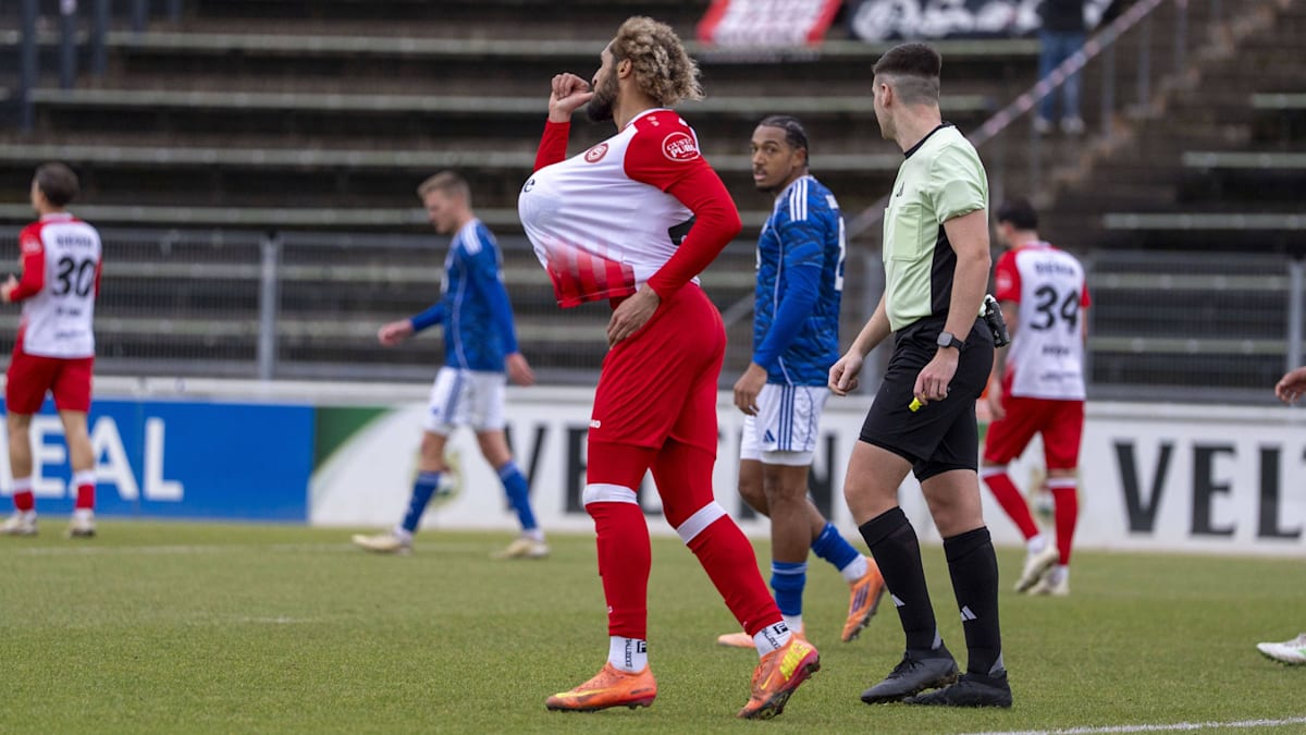Donkor-sammelt-Spielpraxis-Siegen-gewinnt-Verfolgerduell-auf-Schalke