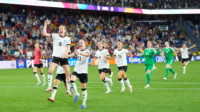 Francja kontra Niemcy – ćwierćfinał Mistrzostw Europy UEFA Kobiet 2025 podczas meczu ćwierćfinałowego Mistrzostw Europy UEFA Kobiet 2025 pomiędzy Francją a Niemcami na stadionie St. Jakob-Park, 19 lipca 2025 r. w Bazylei w Szwajcarii. Bazylea, Szwajcaria PUBLIKACJA xNOT xIN xFRA Prawa autorskie: xJosexBretonx Oryginalna nazwa pliku: bretonhernandez-francevg250720_nphfY.jpg