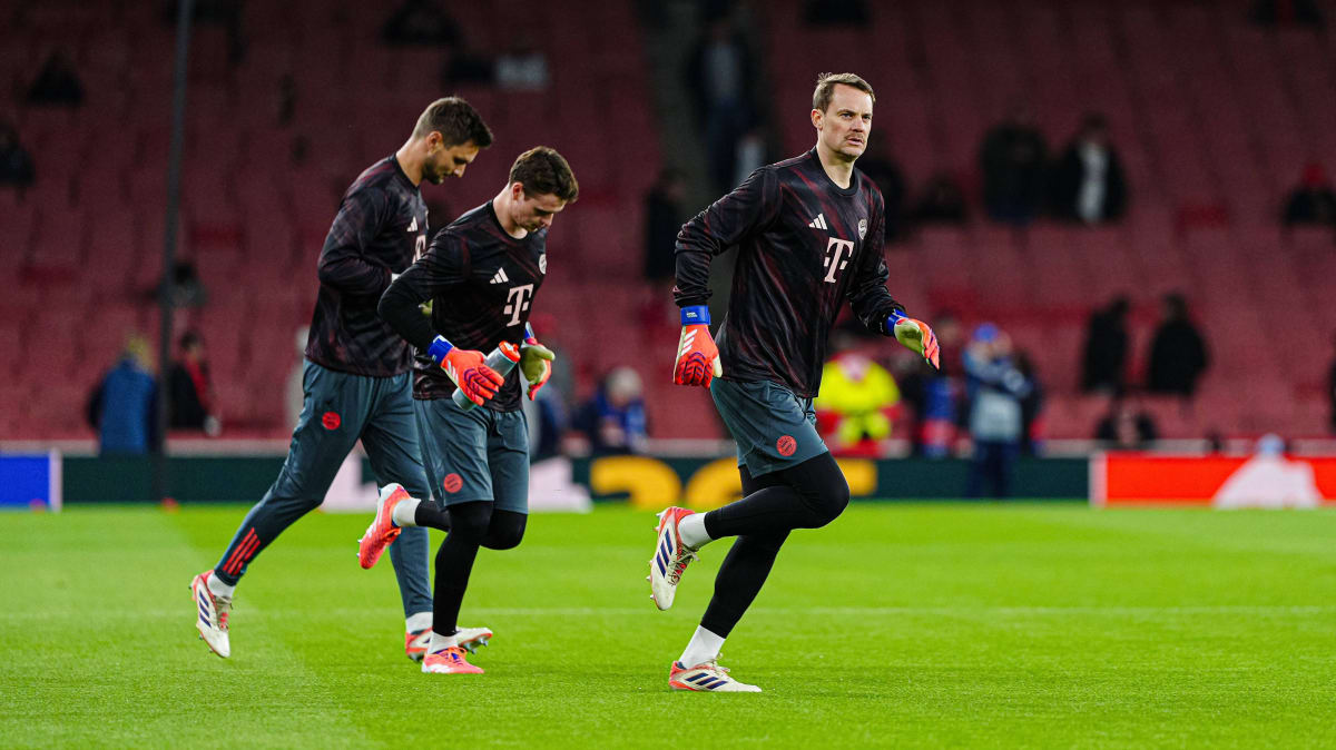 Kein-Einsatz-f-r-Urbig-Neuer-steht-auch-im-Pokal-im-Tor