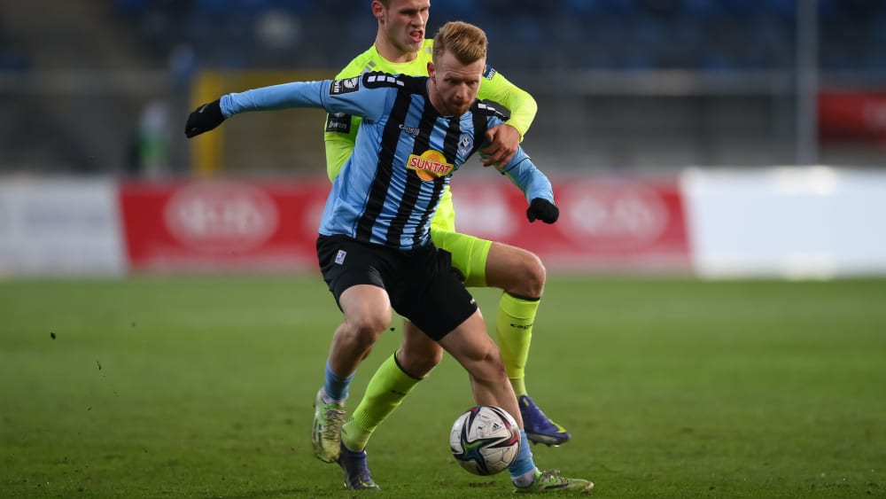 "TopStürmer" Dominik Martinovic verlängert in Mannheim kicker