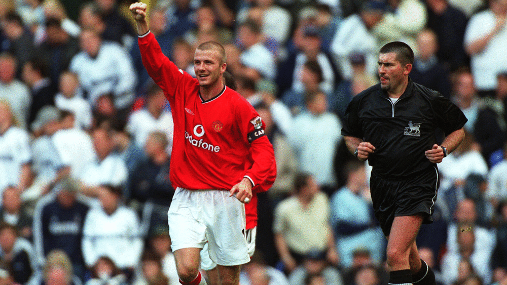 Jubelfaust geballt: David Beckham feiert sein 5:3 gegen Tottenham im September 2001.