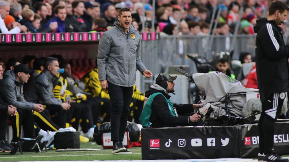 War mit der Dortmunder Leistung in München nicht zufrieden: BVB-Sportdirektor Sebastian Kehl.