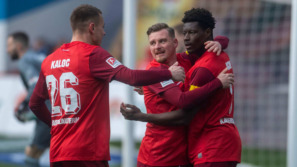 Der FCK feierte mit dem 3:0 in Rostock wichtige Punkte im Abstiegskampf.