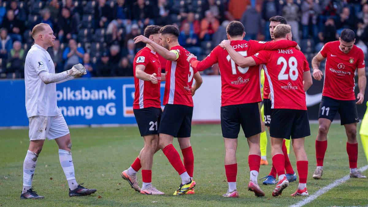 Der-Angstgegner-schl-gt-wieder-zu-Balingen-gegen-Gro-aspach-erneut-chancenlos