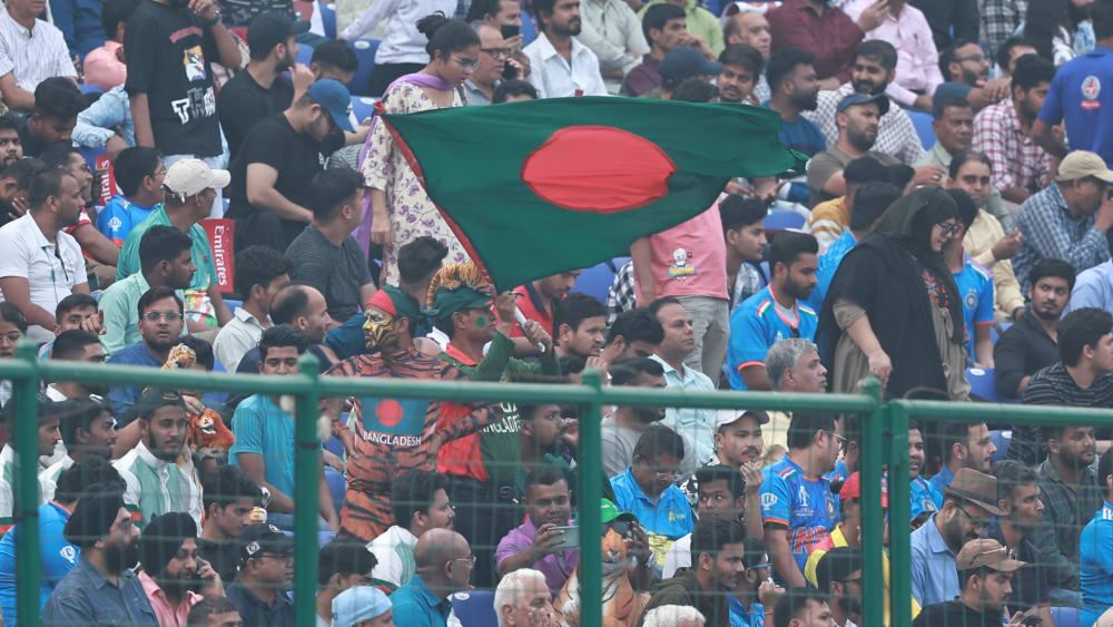 Wütende Fans aus Bangladesch erzwangen nach dem Münzwurf den geteilten Titel.