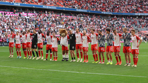 Die Bayern setzen sich gegen Köln durch.