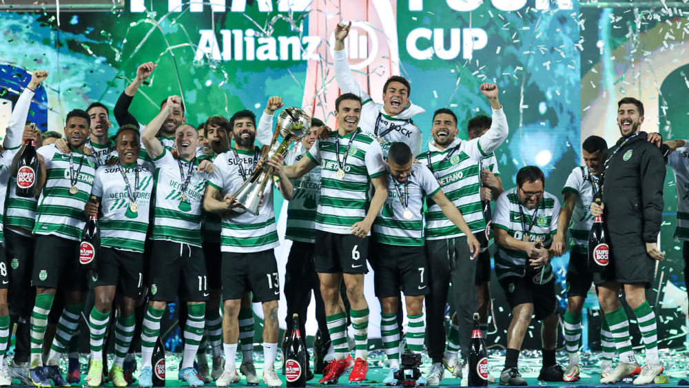 Jubel bei Sporting: Nach einem Sieg gegen Benfica gab es den vierten Ligapokal-Titel. 