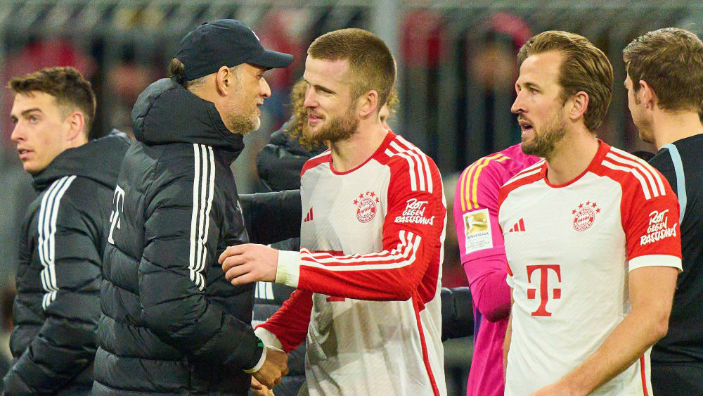 Handshake nach dem Spiel: Bayern-Coach Thomas Tuchel mit Bundesliga-Debütant Eric Dier (Mi.).