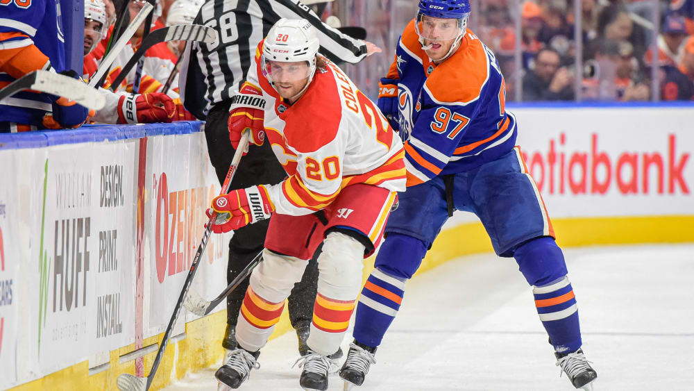 Erschreckend außer Form: Oilers-Superstar Connor McDavid (re.) im Duell mit Blake Coleman von den Flames.