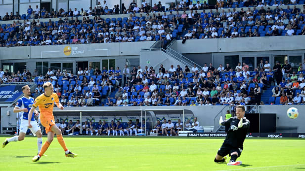 Maximilian Beier trifft zum 2:0