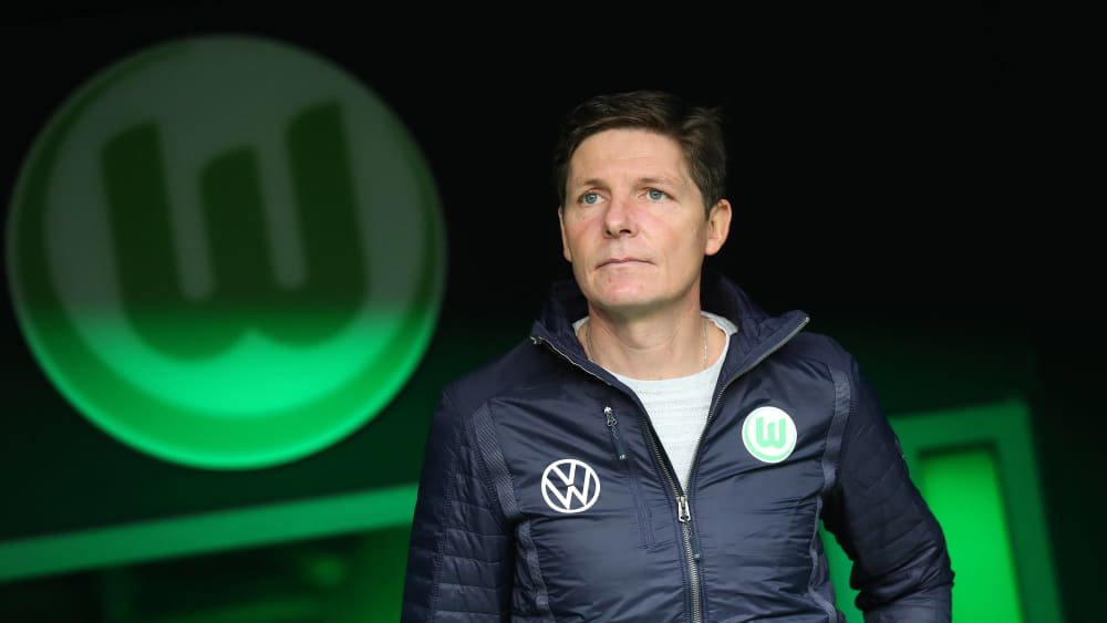 Hat eine besonders schwere Vorbereitung: Wolfsburgs Trainer Oliver Glasner.